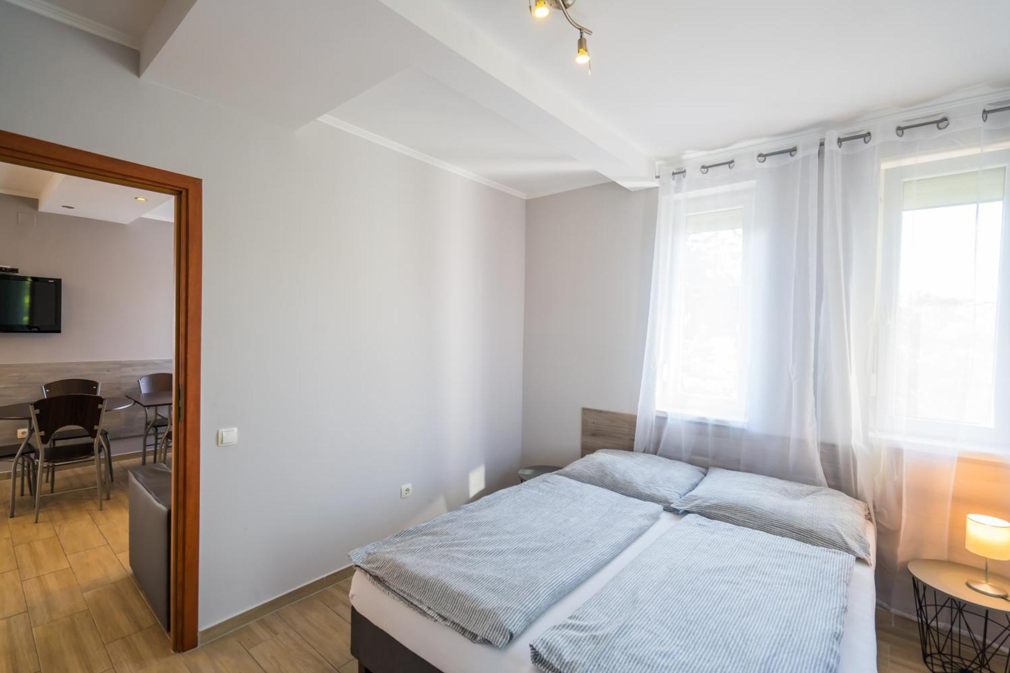 Riviera Apartmanhaz Siófok Zewnętrze zdjęcie