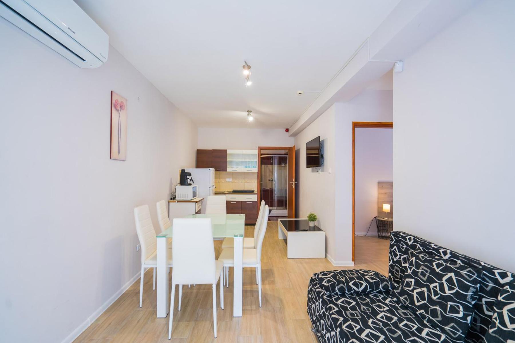 Riviera Apartmanhaz Siófok Zewnętrze zdjęcie